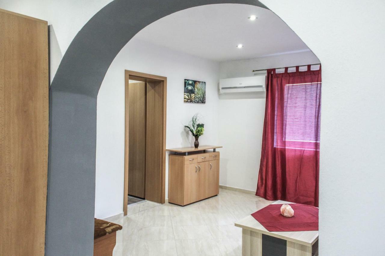Apartman Marta Banka Экстерьер фото